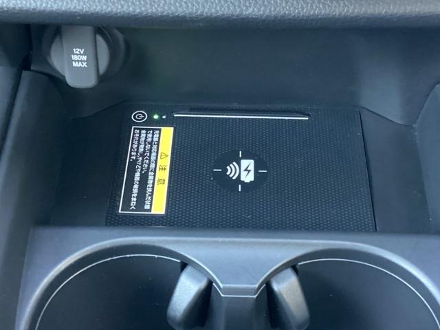 ＺＲ－Ｖ ｅ：ＨＥＶＺ　ブラインドスポットインフォメーション後退出庫サポートアダプティブドライビングビームマルチビューカメラシステム　Ｐセンサー　レザー　Ｂカメラ　サイドエアバック　パワ－シ－ト　ナビＴＶ　ＬＥＤヘッドライト（25枚目）