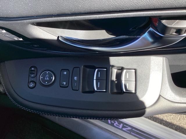 ＺＲ－Ｖ ｅ：ＨＥＶＺ　ブラインドスポットインフォメーション後退出庫サポートアダプティブドライビングビームマルチビューカメラシステム　Ｐセンサー　レザー　Ｂカメラ　サイドエアバック　パワ－シ－ト　ナビＴＶ　ＬＥＤヘッドライト（39枚目）