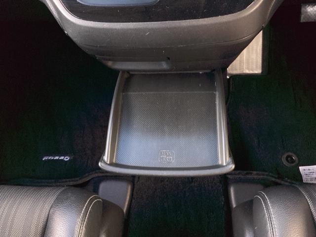 フリードハイブリッド ハイブリッド・EX ETC/純正ナビ/バックモニター/ホンダセンシング/社外ドラレコ 地デジフルセグTV シ-トヒ-タ- 整備記録簿 リヤカメラ LEDライト フルオートエアコン ABS ドラレコ付 DVD再生可(27枚目)