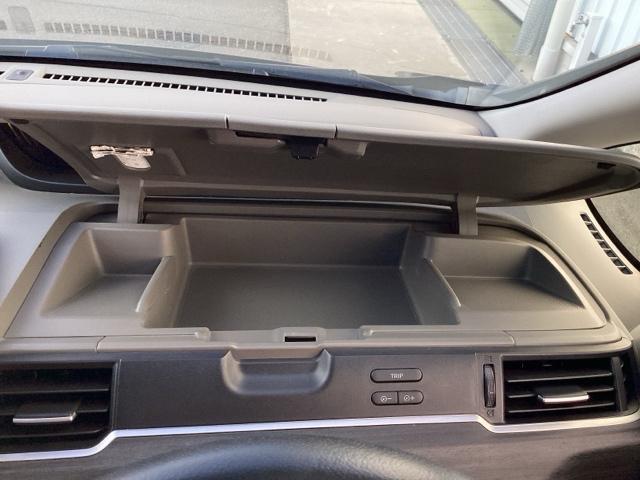 フリードハイブリッド ハイブリッド・EX ETC/純正ナビ/バックモニター/ホンダセンシング/社外ドラレコ 地デジフルセグTV シ-トヒ-タ- 整備記録簿 リヤカメラ LEDライト フルオートエアコン ABS ドラレコ付 DVD再生可(29枚目)