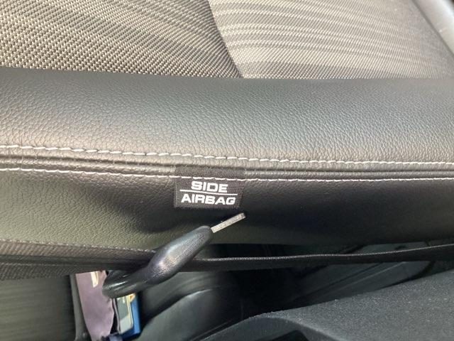 フリードハイブリッド ハイブリッド・EX ETC/純正ナビ/バックモニター/ホンダセンシング/社外ドラレコ 地デジフルセグTV シ-トヒ-タ- 整備記録簿 リヤカメラ LEDライト フルオートエアコン ABS ドラレコ付 DVD再生可(38枚目)