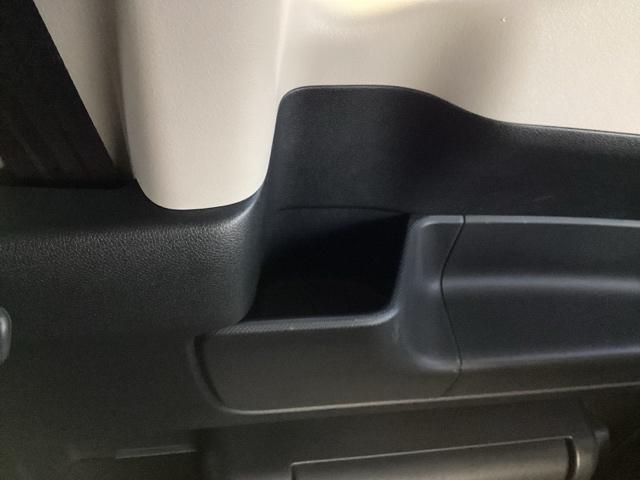 フリードハイブリッド ハイブリッド・EX ETC/純正ナビ/バックモニター/ホンダセンシング/社外ドラレコ 地デジフルセグTV シ-トヒ-タ- 整備記録簿 リヤカメラ LEDライト フルオートエアコン ABS ドラレコ付 DVD再生可(45枚目)