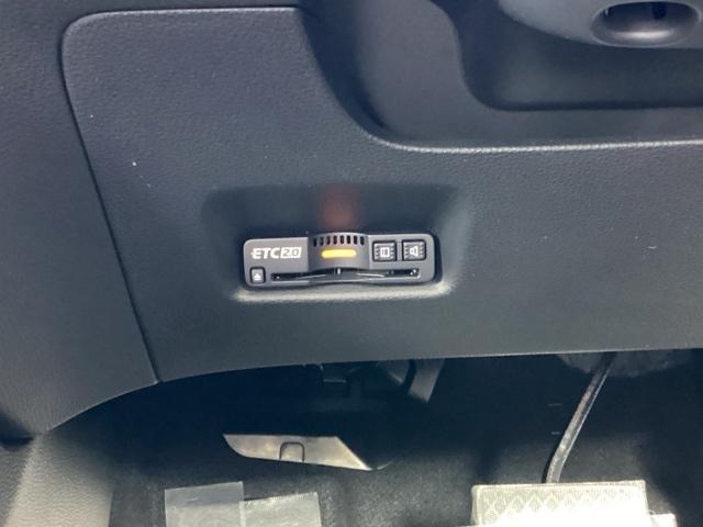 フィット ｅ：ＨＥＶクロスター　ＥＴＣ／純正ナビ／バックモニター／ホンダセンシング　フルオートエアコン　整備記録簿　前後センサー　ＬＥＤランプ　エアバッグ　サイドエアバック　地デジ　オートクルーズコントロール　ＶＳＡ　バックカメラ（15枚目）