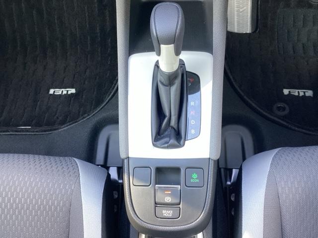 フィット ｅ：ＨＥＶクロスター　ＥＴＣ／純正ナビ／バックモニター／ホンダセンシング　フルオートエアコン　整備記録簿　前後センサー　ＬＥＤランプ　エアバッグ　サイドエアバック　地デジ　オートクルーズコントロール　ＶＳＡ　バックカメラ（24枚目）