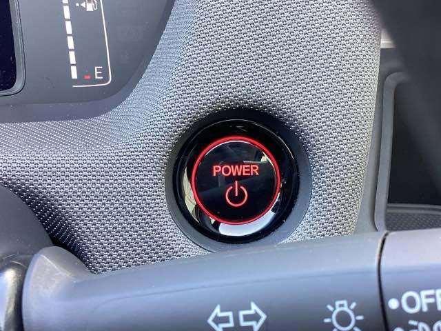 フィット ｅ：ＨＥＶクロスター　ＥＴＣ／純正ナビ／バックモニター／ホンダセンシング　フルオートエアコン　整備記録簿　前後センサー　ＬＥＤランプ　エアバッグ　サイドエアバック　地デジ　オートクルーズコントロール　ＶＳＡ　バックカメラ（31枚目）