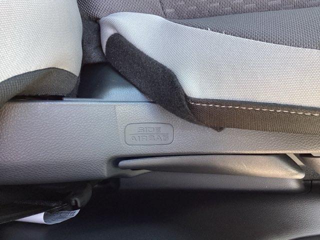 フィット ｅ：ＨＥＶクロスター　ＥＴＣ／純正ナビ／バックモニター／ホンダセンシング　フルオートエアコン　整備記録簿　前後センサー　ＬＥＤランプ　エアバッグ　サイドエアバック　地デジ　オートクルーズコントロール　ＶＳＡ　バックカメラ（35枚目）