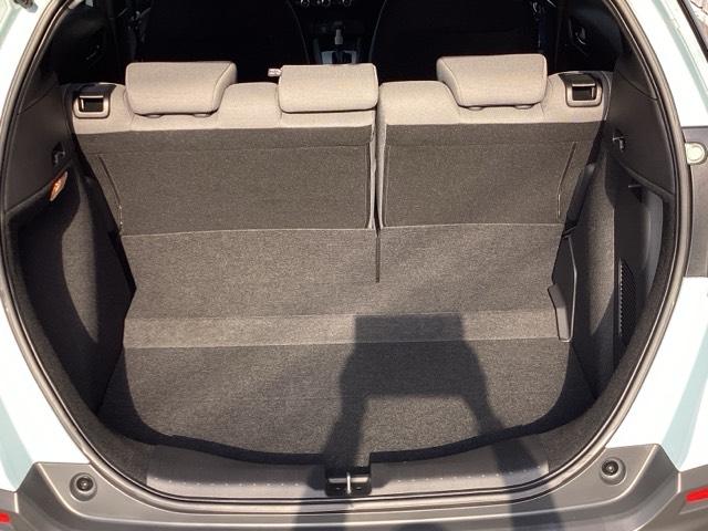 フィット ｅ：ＨＥＶクロスター　ＥＴＣ／純正ナビ／バックモニター／ホンダセンシング　フルオートエアコン　整備記録簿　前後センサー　ＬＥＤランプ　エアバッグ　サイドエアバック　地デジ　オートクルーズコントロール　ＶＳＡ　バックカメラ（39枚目）