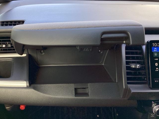 フィット ｅ：ＨＥＶクロスター　ＥＴＣ／純正ナビ／バックモニター／ホンダセンシング　フルオートエアコン　整備記録簿　前後センサー　ＬＥＤランプ　エアバッグ　サイドエアバック　地デジ　オートクルーズコントロール　ＶＳＡ　バックカメラ（43枚目）