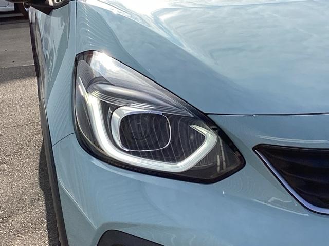 フィット ｅ：ＨＥＶクロスター　ＥＴＣ／純正ナビ／バックモニター／ホンダセンシング　フルオートエアコン　整備記録簿　前後センサー　ＬＥＤランプ　エアバッグ　サイドエアバック　地デジ　オートクルーズコントロール　ＶＳＡ　バックカメラ（47枚目）