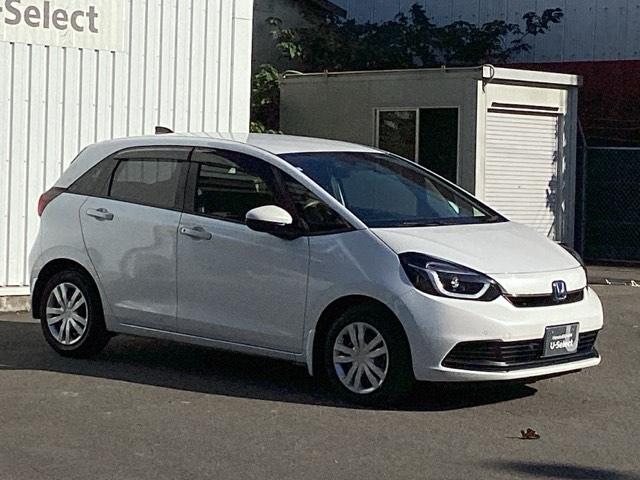 フィット ｅ：ＨＥＶホーム　ＥＴＣ／純正ナビ／バックモニター／ホンダセンシング　クリソナ　助手席エアバッグ　運転席エアバッグ　アイドリングストップ　ＬＥＤライト　ＵＳＢ接続　バックカメラ　ＡＢＳ　サイドエアバッグ　フルセグＴＶ（7枚目）