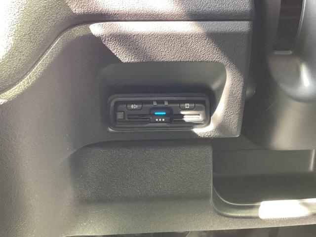 ＥＴＣ付いてます。ＥＴＣが使用可能な道路通行料はキャッシュレスでスマートに走行できます。再セットアップして納車致します。