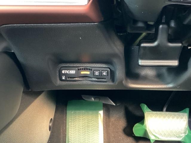 ヴェゼル ｅ：ＨＥＶＰＬａＹ　ＥＴＣ／純正ナビ／バックモニター／ホンダセンシング　衝突被害軽減ブレーキ　カーテンエアバッグ　盗難防止装置　アイドルストップ　ＡＢＳ　フルオートエアコン　リアカメラ　シートヒータ　エアバッグ　ドラレコ（14枚目）