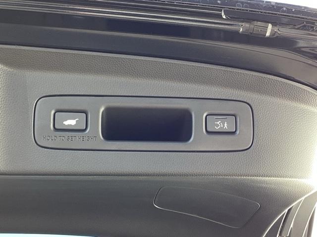 ヴェゼル ｅ：ＨＥＶＰＬａＹ　ＥＴＣ／純正ナビ／バックモニター／ホンダセンシング　衝突被害軽減ブレーキ　カーテンエアバッグ　盗難防止装置　アイドルストップ　ＡＢＳ　フルオートエアコン　リアカメラ　シートヒータ　エアバッグ　ドラレコ（19枚目）