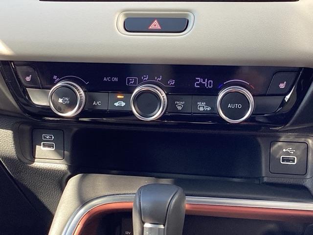 ヴェゼル ｅ：ＨＥＶＰＬａＹ　ＥＴＣ／純正ナビ／バックモニター／ホンダセンシング　衝突被害軽減ブレーキ　カーテンエアバッグ　盗難防止装置　アイドルストップ　ＡＢＳ　フルオートエアコン　リアカメラ　シートヒータ　エアバッグ　ドラレコ（29枚目）