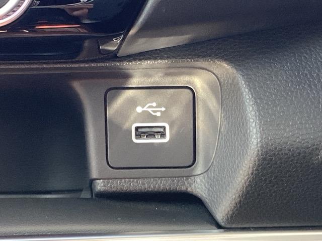 ヴェゼル ｅ：ＨＥＶＰＬａＹ　ＥＴＣ／純正ナビ／バックモニター／ホンダセンシング　衝突被害軽減ブレーキ　カーテンエアバッグ　盗難防止装置　アイドルストップ　ＡＢＳ　フルオートエアコン　リアカメラ　シートヒータ　エアバッグ　ドラレコ（30枚目）