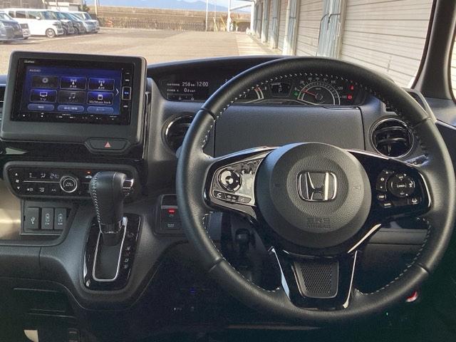 Ｎ－ＢＯＸカスタム Ｌターボ　ＥＴＣ／純正ナビ／バックモニター／ホンダセンシング　地デジチューナー　ＬＥＤヘッドライ　アイドリングＳ　ターボエンジン　ＰＳ　カーテンエアバック　シートヒータ　エアバック　スマートキープッシュスタート（3枚目）