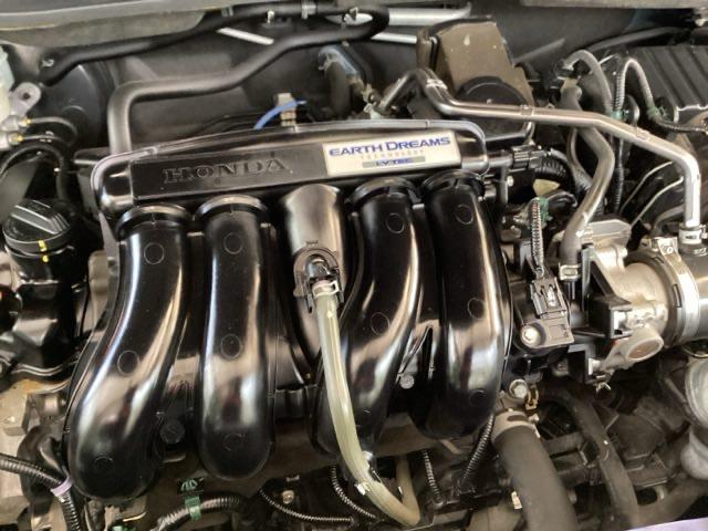 ヴェゼル Ｘ・ホンダセンシング　純正ナビ　フルセグ　リアカメラ　Ｒカメラ　Ｗエアバッグ　盗難防止　アクティブクルーズコントロール　オートエアコン　ＬＥＤランプ　衝突軽減ブレ－キ　パワステ　Ｄレコ　カーテンエアバック　ＵＳＢポート（24枚目）