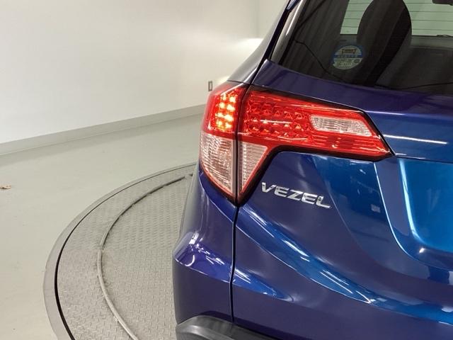 ヴェゼル Ｘ・ホンダセンシング　純正ナビ　フルセグ　リアカメラ　Ｒカメラ　Ｗエアバッグ　盗難防止　アクティブクルーズコントロール　オートエアコン　ＬＥＤランプ　衝突軽減ブレ－キ　パワステ　Ｄレコ　カーテンエアバック　ＵＳＢポート（36枚目）