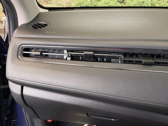 ヴェゼル Ｘ・ホンダセンシング　純正ナビ　フルセグ　リアカメラ　Ｒカメラ　Ｗエアバッグ　盗難防止　アクティブクルーズコントロール　オートエアコン　ＬＥＤランプ　衝突軽減ブレ－キ　パワステ　Ｄレコ　カーテンエアバック　ＵＳＢポート（42枚目）