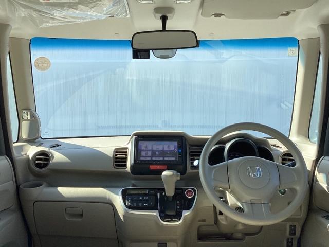 Ｎ－ＢＯＸ Ｃ　メモリーナビ　ＥＴＣ　リアカメラ　衝突軽減システム　エアコン　パワステ　盗難防止装置　ワンセグテレビ　Ｗエアバック　パワーウィンドウ　スマートキー・プッシュスタート　両側スライドドア　ベンチシート（2枚目）