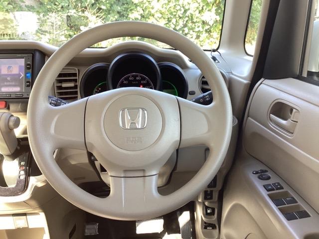 Ｎ－ＢＯＸ Ｃ　メモリーナビ　ＥＴＣ　リアカメラ　衝突軽減システム　エアコン　パワステ　盗難防止装置　ワンセグテレビ　Ｗエアバック　パワーウィンドウ　スマートキー・プッシュスタート　両側スライドドア　ベンチシート（3枚目）