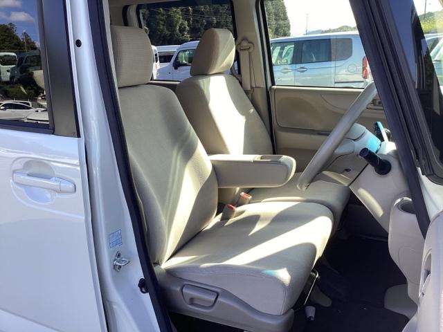 Ｎ－ＢＯＸ Ｃ　メモリーナビ　ＥＴＣ　リアカメラ　衝突軽減システム　エアコン　パワステ　盗難防止装置　ワンセグテレビ　Ｗエアバック　パワーウィンドウ　スマートキー・プッシュスタート　両側スライドドア　ベンチシート（16枚目）