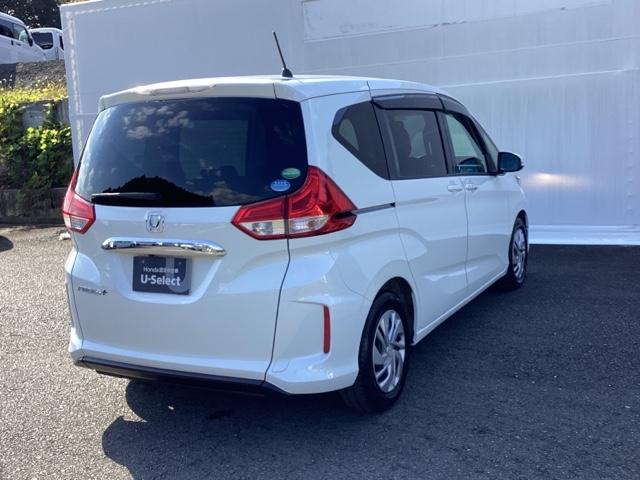 フリード+ G メモリーナビ ETC リアカメラ ワンセグTV 盗難防止装置 アイドリングストップ Rカメ ESC エアバック パワーウインドウ スマートキー ABS 両側スライド片側電動ドア フルオートエアコン(9枚目)