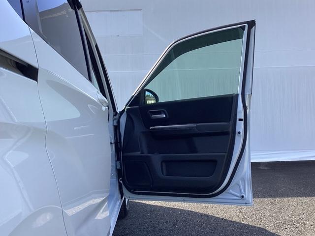 フリード+ G メモリーナビ ETC リアカメラ ワンセグTV 盗難防止装置 アイドリングストップ Rカメ ESC エアバック パワーウインドウ スマートキー ABS 両側スライド片側電動ドア フルオートエアコン(24枚目)