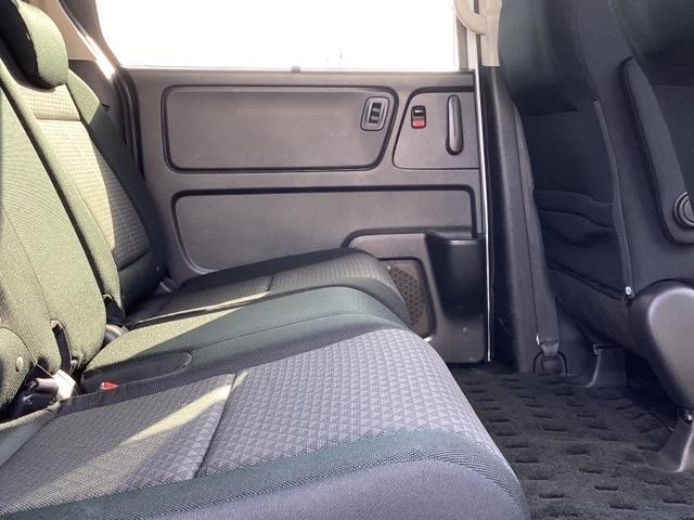 フリード+ G メモリーナビ ETC リアカメラ ワンセグTV 盗難防止装置 アイドリングストップ Rカメ ESC エアバック パワーウインドウ スマートキー ABS 両側スライド片側電動ドア フルオートエアコン(26枚目)