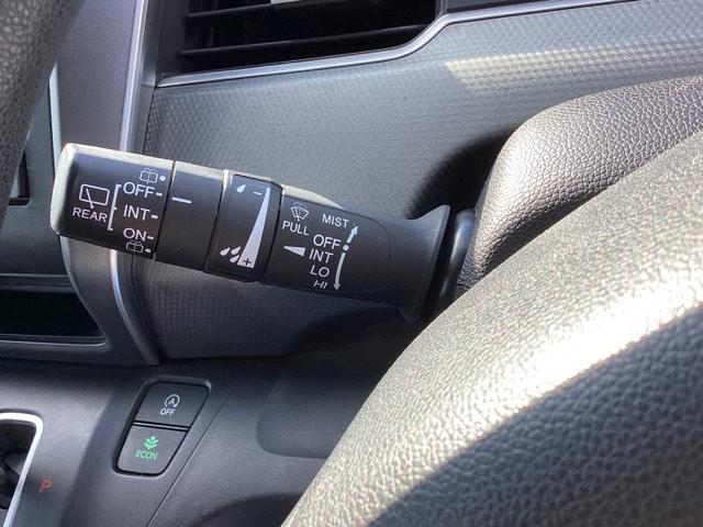 フリード+ G メモリーナビ ETC リアカメラ ワンセグTV 盗難防止装置 アイドリングストップ Rカメ ESC エアバック パワーウインドウ スマートキー ABS 両側スライド片側電動ドア フルオートエアコン(34枚目)