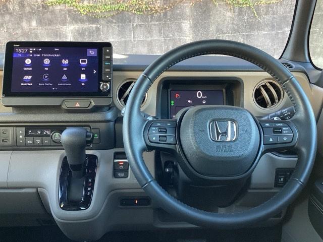 Ｎ－ＢＯＸジョイ ターボ　マルチビューカメラシステム　チェック柄撥水ファブリック（フロント・リアシート／リアシート背面／荷室スライドボード）　ＬＥＤヘッド　ＥＴＣ車載器　オートエアコン　バックカメラ　両側電動ドア　キーフリー（3枚目）