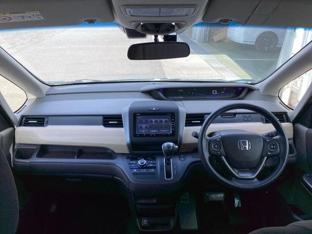 フリード Ｇ・ホンダセンシング　ＥＴＣ／純正ナビ／バックモニター／ホンダセンシング　Ｆセグ　追突被害軽減ブレーキ　ｉストップ　Ｗエアバッグ　パワーウィンドウ　アクティブクルーズコントロール　スマートキ　カラーバックモニター　ＶＳＡ（2枚目）