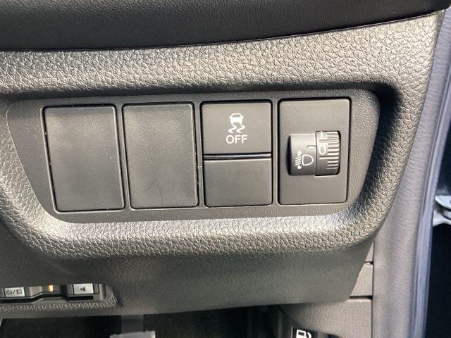 WR-V Z+ ETC/純正ナビ/バックモニター/ホンダセンシング クリソナ 追突軽減ブレーキ フルセグテレビ サイドエアバッグ USB 盗難防止システム 運転席エアバッグ Bカメラ クルコン 横滑り防止 キーフリー(33枚目)