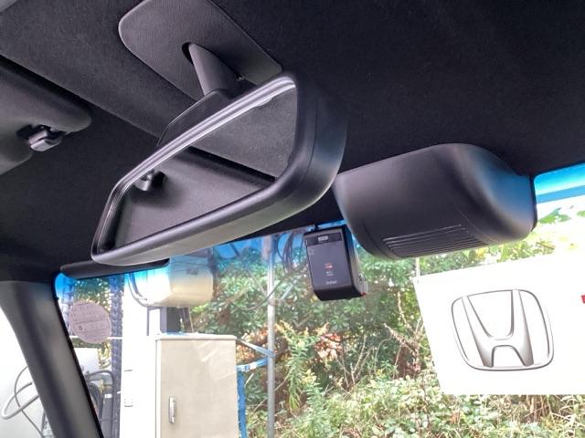 Ｎ－ＢＯＸカスタム Ｇ・Ｌホンダセンシング　純正メモリーナビ　ドラレコ　リアカメラ　地デジＴＶ　整備記録簿　助手席エアバッグ　キーレス　アイドリングＳＴ　セキュリティーアラーム　スマ－トキ－　ナビＴＶ　ＥＴＣ　前車追従機能　サイドエアバッグ（48枚目）