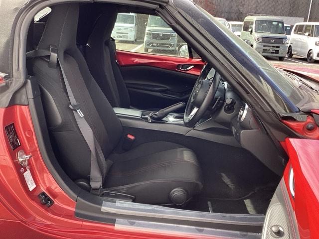 ロードスター Sスペシャルパッケージ Wエアバック アドバンスドキー 地デジ 盗難防止装置 パワステ ナビTV 横滑防止装置 USBポート 運転席エアバッグ LEDランプ DVD再生 ABS キーフリー ETC(14枚目)