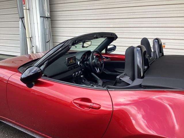 ロードスター Sスペシャルパッケージ Wエアバック アドバンスドキー 地デジ 盗難防止装置 パワステ ナビTV 横滑防止装置 USBポート 運転席エアバッグ LEDランプ DVD再生 ABS キーフリー ETC(18枚目)