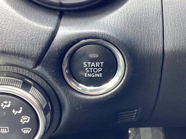 ロードスター Sスペシャルパッケージ Wエアバック アドバンスドキー 地デジ 盗難防止装置 パワステ ナビTV 横滑防止装置 USBポート 運転席エアバッグ LEDランプ DVD再生 ABS キーフリー ETC(29枚目)