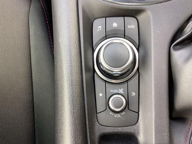 ロードスター Sスペシャルパッケージ Wエアバック アドバンスドキー 地デジ 盗難防止装置 パワステ ナビTV 横滑防止装置 USBポート 運転席エアバッグ LEDランプ DVD再生 ABS キーフリー ETC(32枚目)