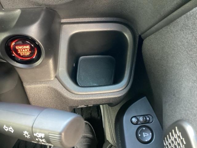 N-BOXカスタム ベースグレード HondaCONNECTforGathers+ナビ装着用スペシャルパッケージ 運転席&助手席シートヒーター USB接続 Dレコ 1オーナー ベンチシート オートエアコン スマートキ LED クルコン(31枚目)