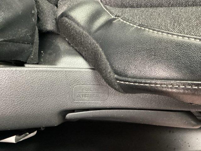 フィット ホーム　ＨｏｎｄａＣＯＮＮＥＣＴｆｏｒＧａｔｈｅｒｓ＋ナビ装着用スペシャルパッケージ　リアカメ　ＬＥＤライト　クリアランスソナー　フルセグＴＶ　記録簿付　エアバッグ　ｉストップ　スマ－トキ－　盗難防止装置（33枚目）