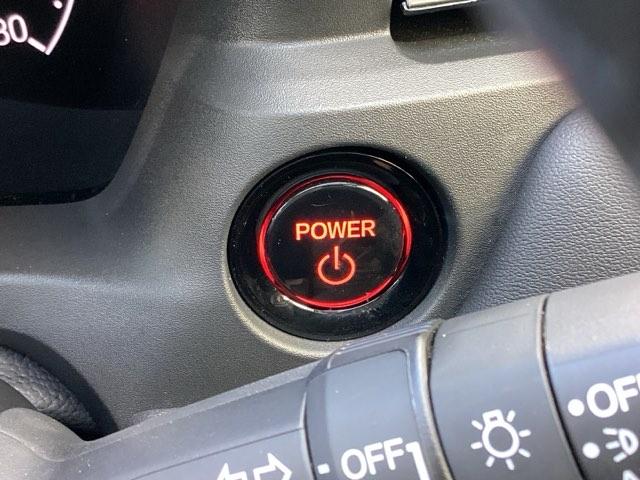 ヴェゼル ｅ：ＨＥＶＺ　ＢＳＩ・後退出庫サポートレス　ハンズフリーアクセスパワーテールゲート（予約クローズ機能付）　ＬＥＤシーケンシャルターンシグナルランプ　スマキ　フルオートエアコン　Ｄレコ　エアバッグ　両席エアバック（31枚目）