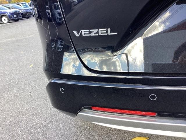 ヴェゼル ｅ：ＨＥＶＺ　ＢＳＩ・後退出庫サポートレス　ハンズフリーアクセスパワーテールゲート（予約クローズ機能付）　ＬＥＤシーケンシャルターンシグナルランプ　スマキ　フルオートエアコン　Ｄレコ　エアバッグ　両席エアバック（47枚目）