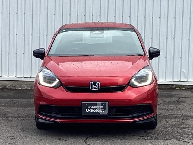 フィット ｅ：ＨＥＶホームブラックスタイル　ＢＬＡＣＫＳＴＹＬＥ専用装備　Ｂカメラ　ＬＥＤライト　クリアランスソナー　サイドＳＲＳ　オートクルーズコントロール　フルオートエアコン　ＶＳＡ　スマ－トキ－　衝突軽減　ＥＴＣ　ＵＳＢ接続　ＡＢＳ（6枚目）