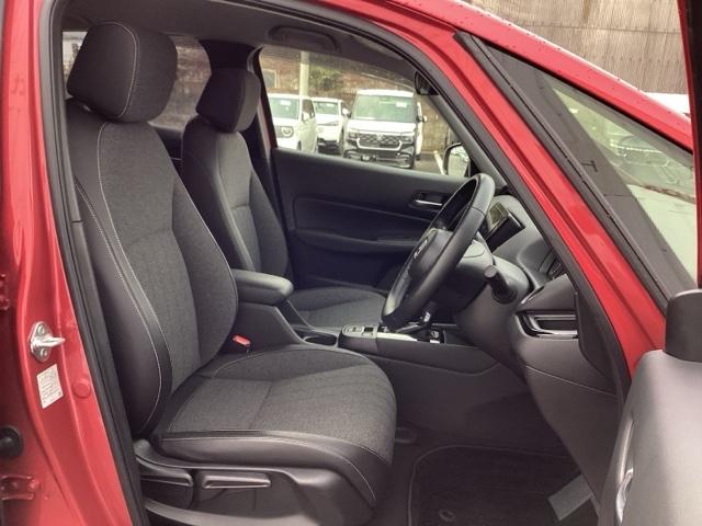 フィット ｅ：ＨＥＶホームブラックスタイル　ＢＬＡＣＫＳＴＹＬＥ専用装備　Ｂカメラ　ＬＥＤライト　クリアランスソナー　サイドＳＲＳ　オートクルーズコントロール　フルオートエアコン　ＶＳＡ　スマ－トキ－　衝突軽減　ＥＴＣ　ＵＳＢ接続　ＡＢＳ（16枚目）