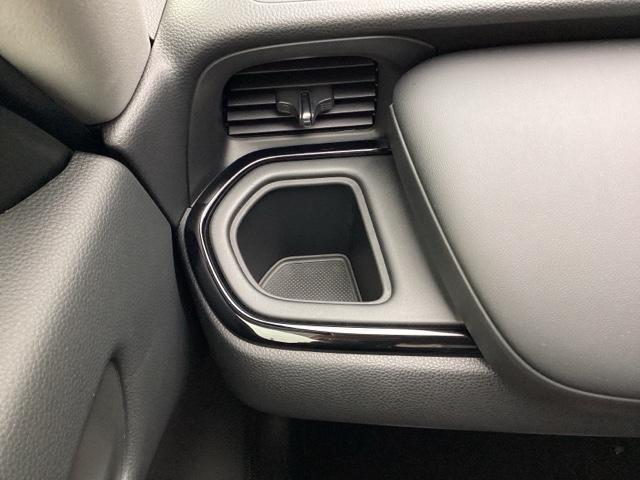 フィット ｅ：ＨＥＶホームブラックスタイル　ＢＬＡＣＫＳＴＹＬＥ専用装備　Ｂカメラ　ＬＥＤライト　クリアランスソナー　サイドＳＲＳ　オートクルーズコントロール　フルオートエアコン　ＶＳＡ　スマ－トキ－　衝突軽減　ＥＴＣ　ＵＳＢ接続　ＡＢＳ（41枚目）