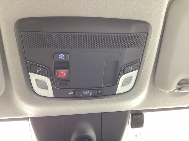 フィット ｅ：ＨＥＶホームブラックスタイル　ＢＬＡＣＫＳＴＹＬＥ専用装備　Ｂカメラ　ＬＥＤライト　クリアランスソナー　サイドＳＲＳ　オートクルーズコントロール　フルオートエアコン　ＶＳＡ　スマ－トキ－　衝突軽減　ＥＴＣ　ＵＳＢ接続　ＡＢＳ（45枚目）