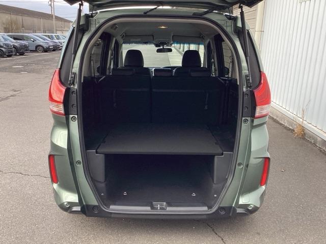 ����ȃe�[���Q�[�g�ł��B���L�A�Ⴂ���ʂő傫�ȉו��̏o�����ꂪ�ȒP�ɂȂ�܂��B	�R���p�N�g�{�f�B�[�Ȃ̂ɁA�׎��͂���ȂɍL�X�I��������ו����ς߂܂���B