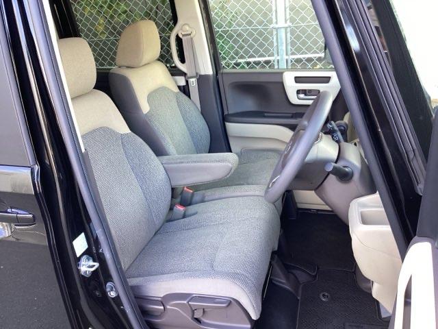 N-BOX G・Lホンダセンシング ETC/純正ナビ/バックモニター/ホンダセンシング レーダブレーキ Sヒータ Aストップ ESC キーフリーシステム LEDライト フルセグ対応 バックM TVナビ USB スマートキー クルコン(16枚目)