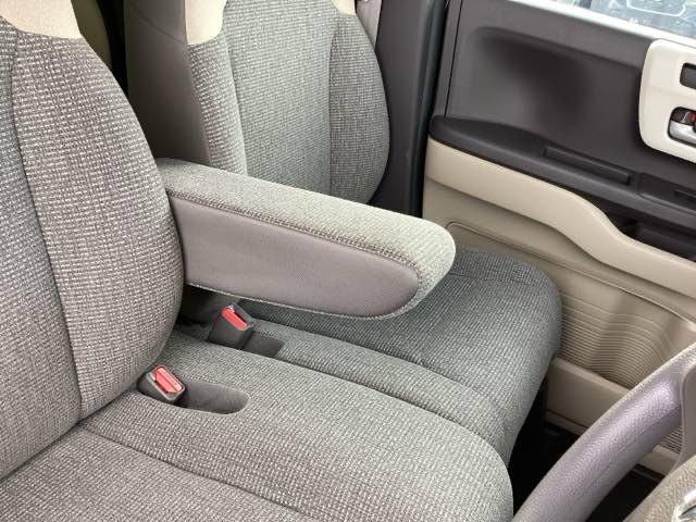 N-BOX G・Lホンダセンシング ETC/純正ナビ/バックモニター/ホンダセンシング レーダブレーキ Sヒータ Aストップ ESC キーフリーシステム LEDライト フルセグ対応 バックM TVナビ USB スマートキー クルコン(34枚目)