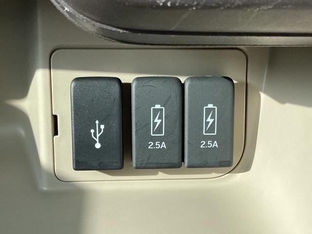 N-BOX G・Lホンダセンシング ETC/純正ナビ/バックモニター/ホンダセンシング レーダブレーキ Sヒータ Aストップ ESC キーフリーシステム LEDライト フルセグ対応 バックM TVナビ USB スマートキー クルコン(46枚目)